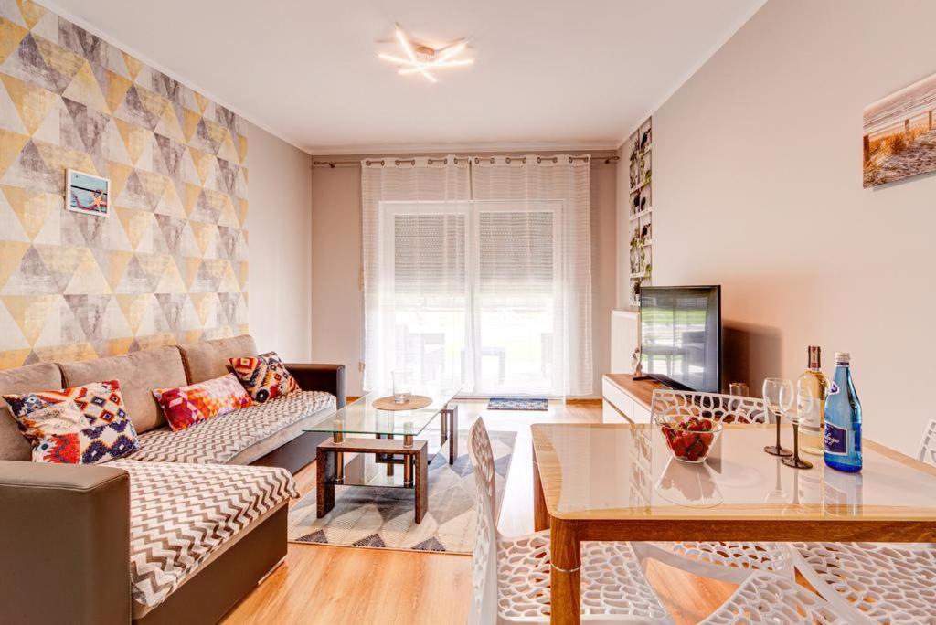 Apartament Morski Zakatek Pobierowo Exteriör bild